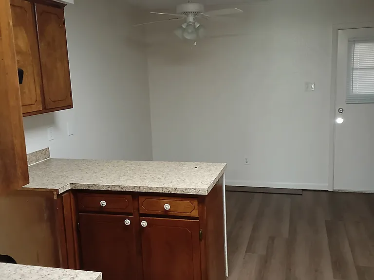 317 Hampton Ct #317 — Photo 12