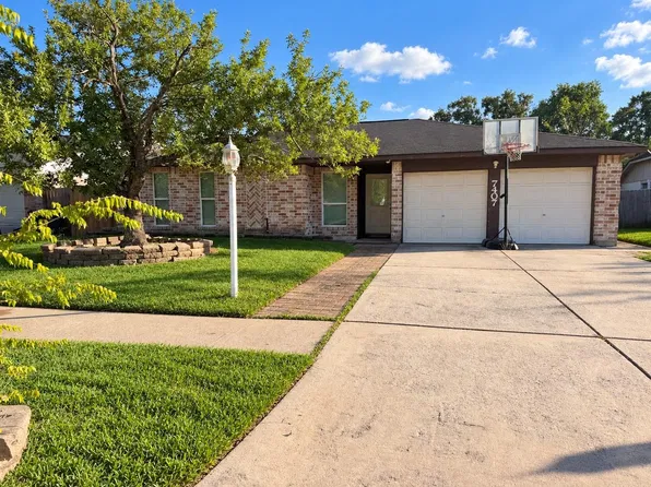 7407 Woodnettle Ln, Houston, TX 77086