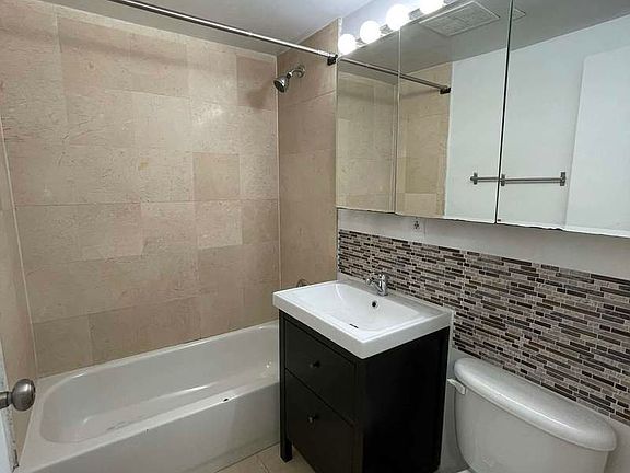 5th image of 538 W 50th St #1EF