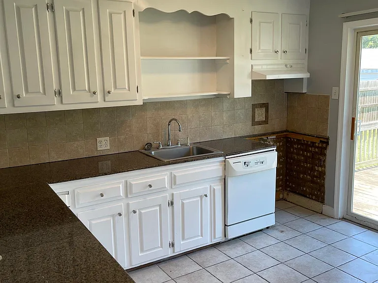 309 Koch Ave — Photo 1