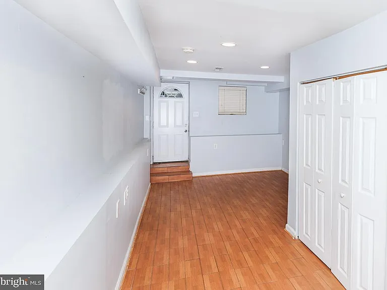 1437 E Capitol St SE #B — Photo 11