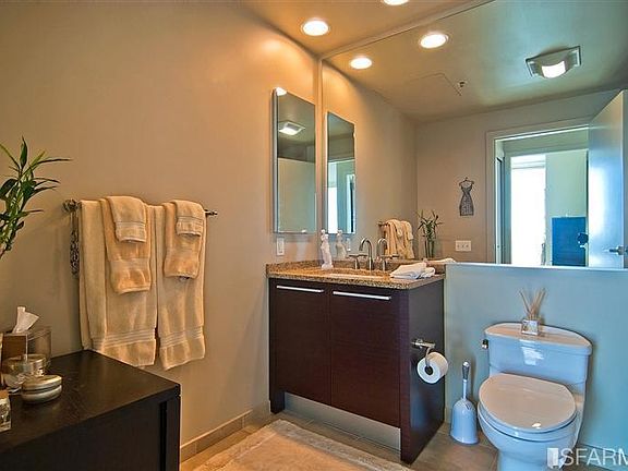 5th image of 425 1st St Unit 2605