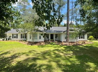 4813 Springbrook Dr, Hahira, GA 31632