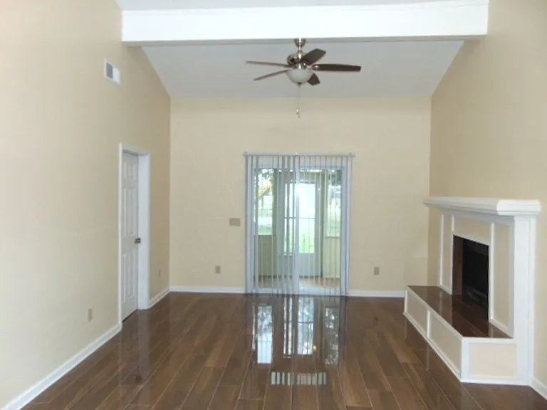 1319 Calabria Rd — Photo 4