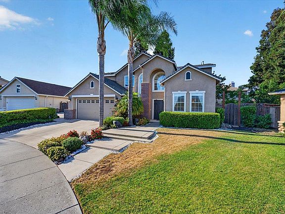 2nd image of 1301 Peregrine Dr