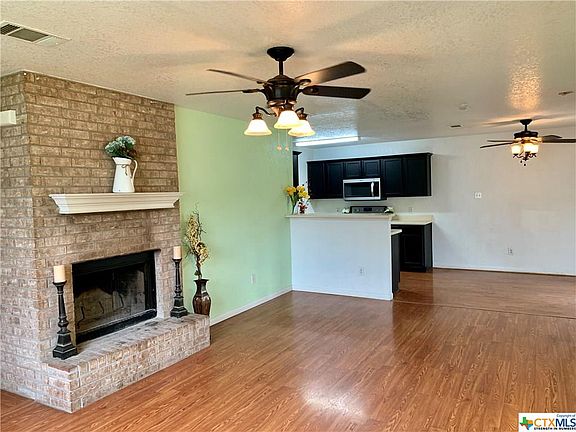 2nd image of 2209 Montrose Cir