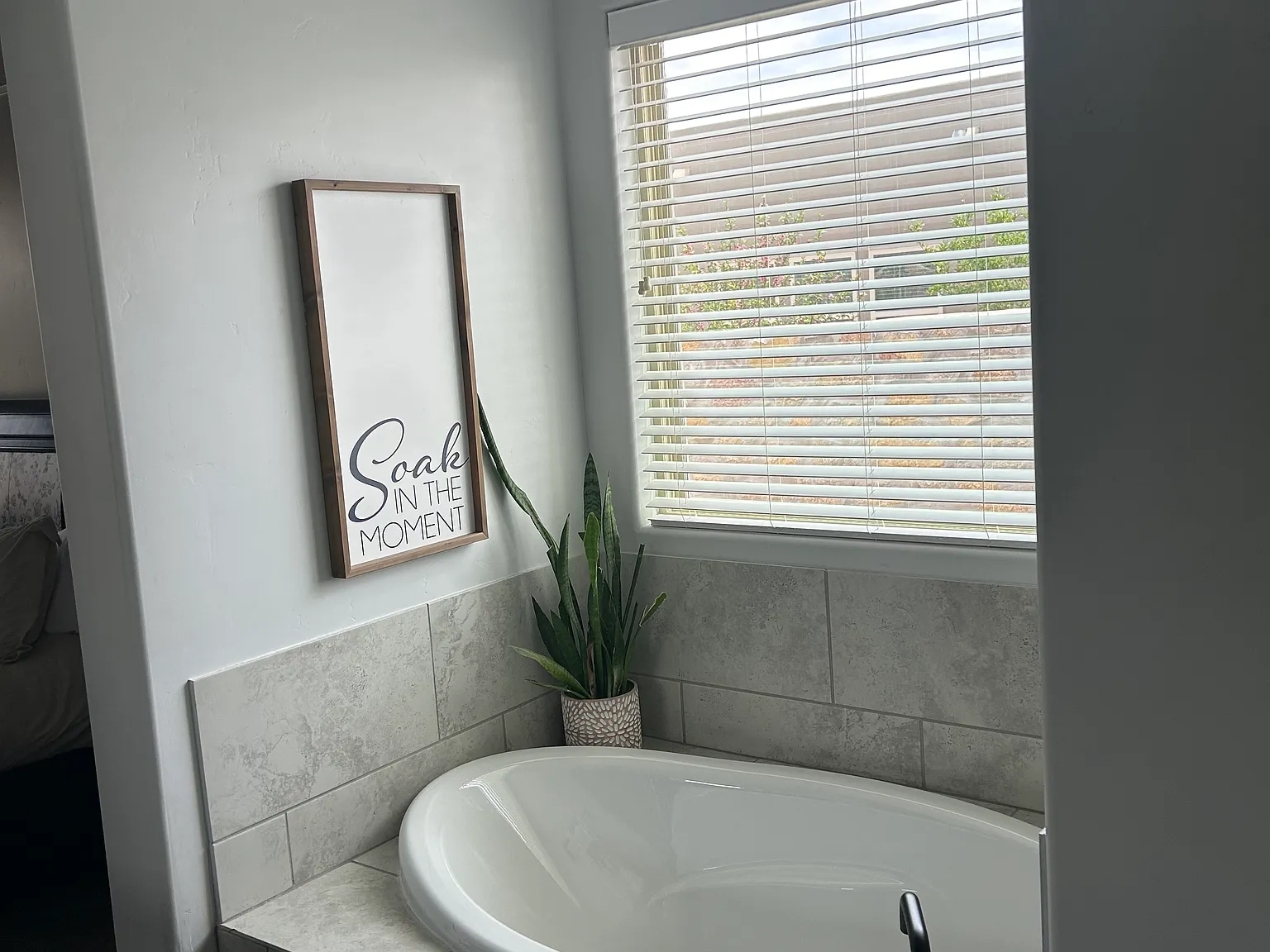 4 bed, 1744 sqft, $2,100 — Photo 4