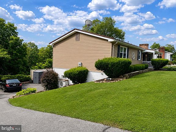 4th image of 2451 Cold Springs Rd
