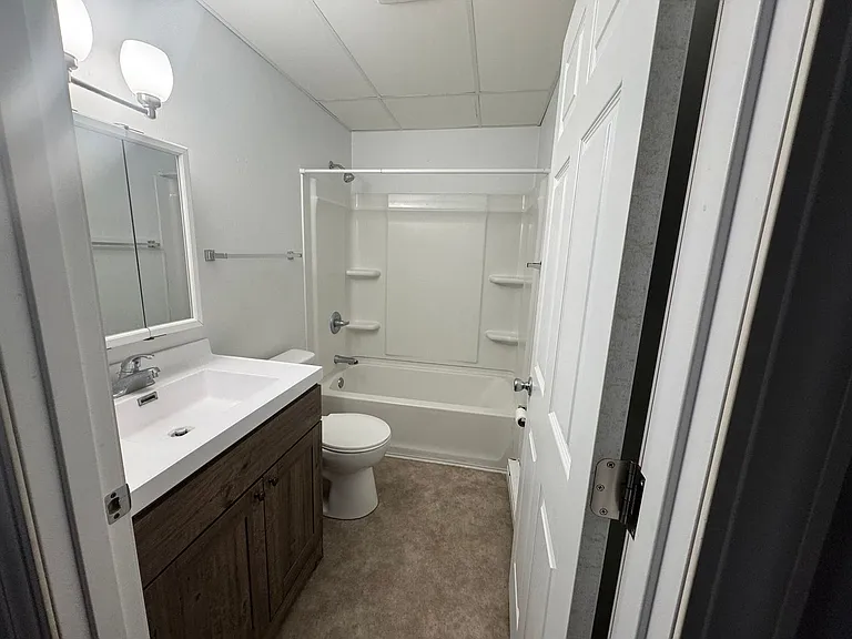 2711 Jelinek Ave — Photo 8