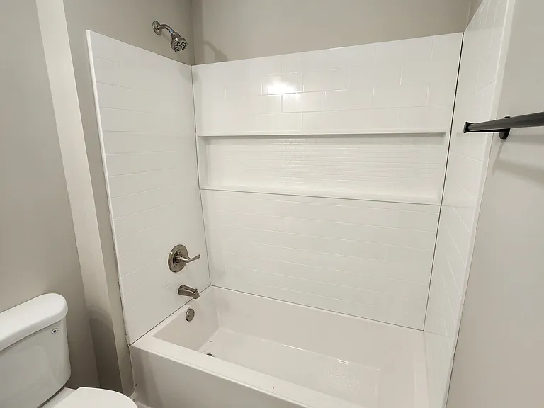 515 S 20th St #B — Photo 2