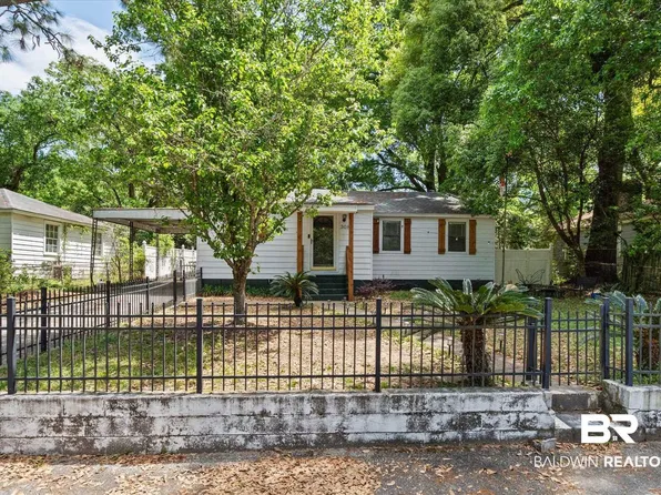 308 Border Dr W, Mobile, AL 36608