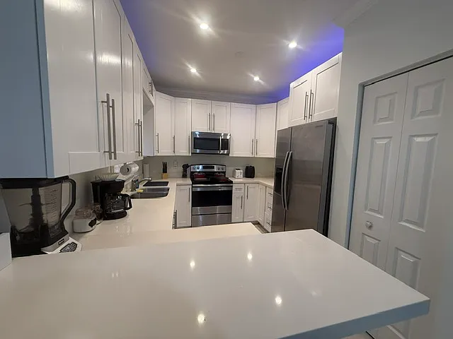 2415 NE 42nd Ave — Photo 32