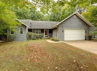 1003 Parrot Ln, Wausau, WI 54401