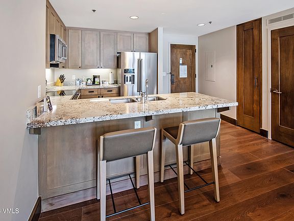 5th image of 126 Riverfront Ln #315