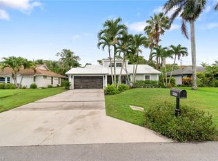 955 Hidden Terrace Rd, Naples, FL 34104