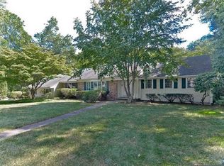 227 Gregory Rd, Franklin Lakes, NJ 07417
