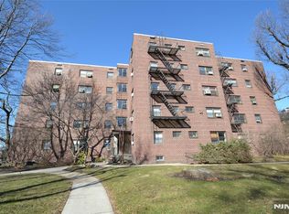 401 Park Pl #1, Fort Lee, NJ 07024