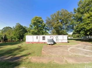 114 S Ervin Ave, Newton, NC 28658