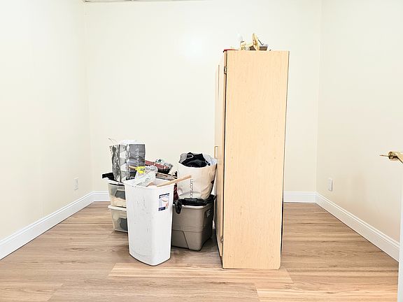 5th image of 872 52nd St #1