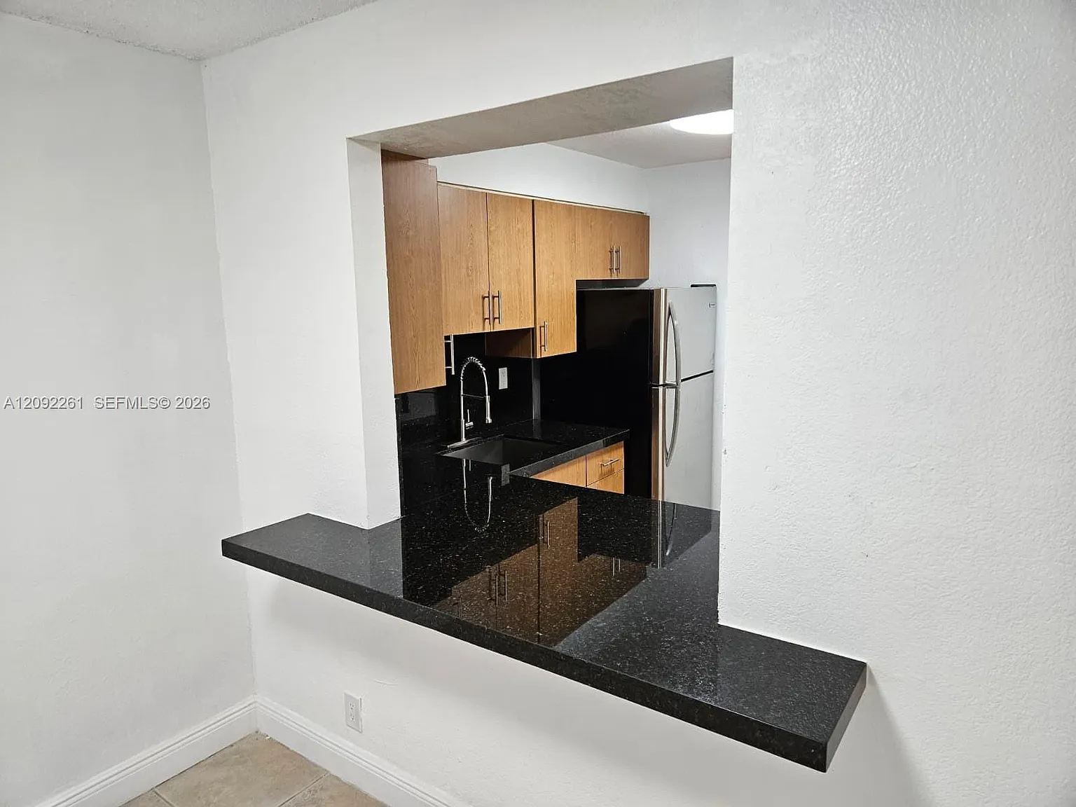 5201 Geneva Way — Photo 4