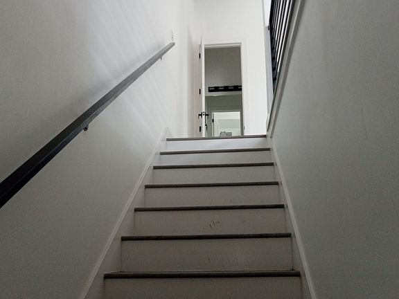 2nd image of 1820 Pollard St
