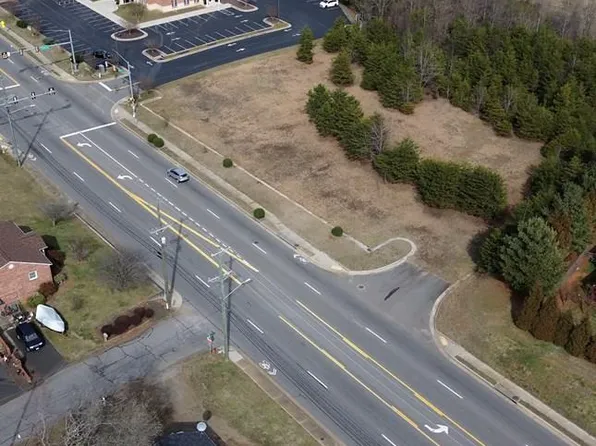 834 Liberty St, Martinsville, VA 24112