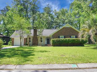216 Stratford Dr, Summerville, SC 29485