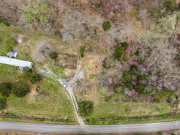2nd image of 1720 Tidwell Switch Rd