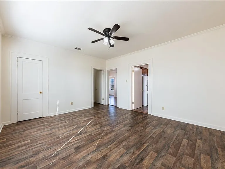 13817 Abrahamson Ct — Photo 8