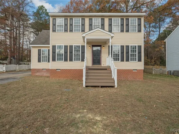 12130 Warfield Estates Dr, Chester, VA 23831