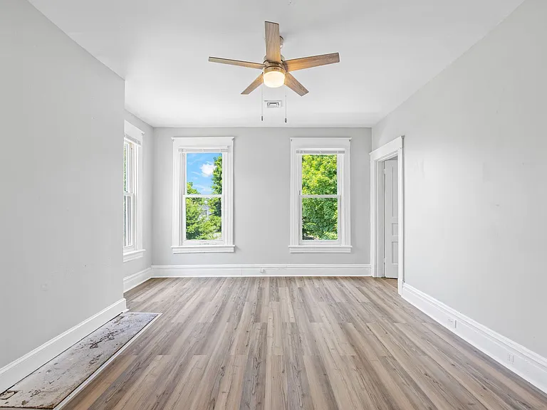 3415 Enslow Ave — Photo 11
