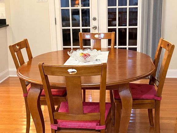 4th image of 2734 Ashmont Ter