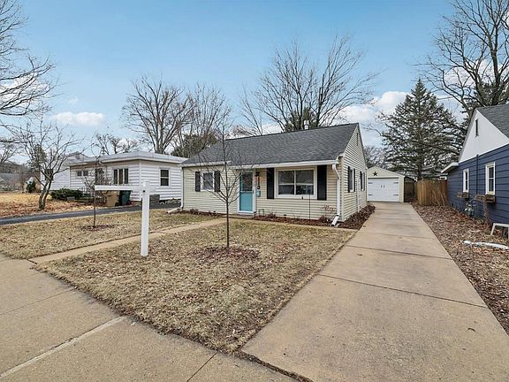 5th image of 113 Leon Street