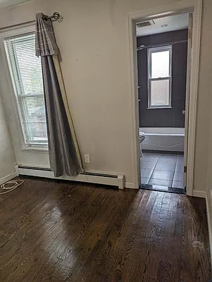 Rented by Camco Realty LLC | media 9
