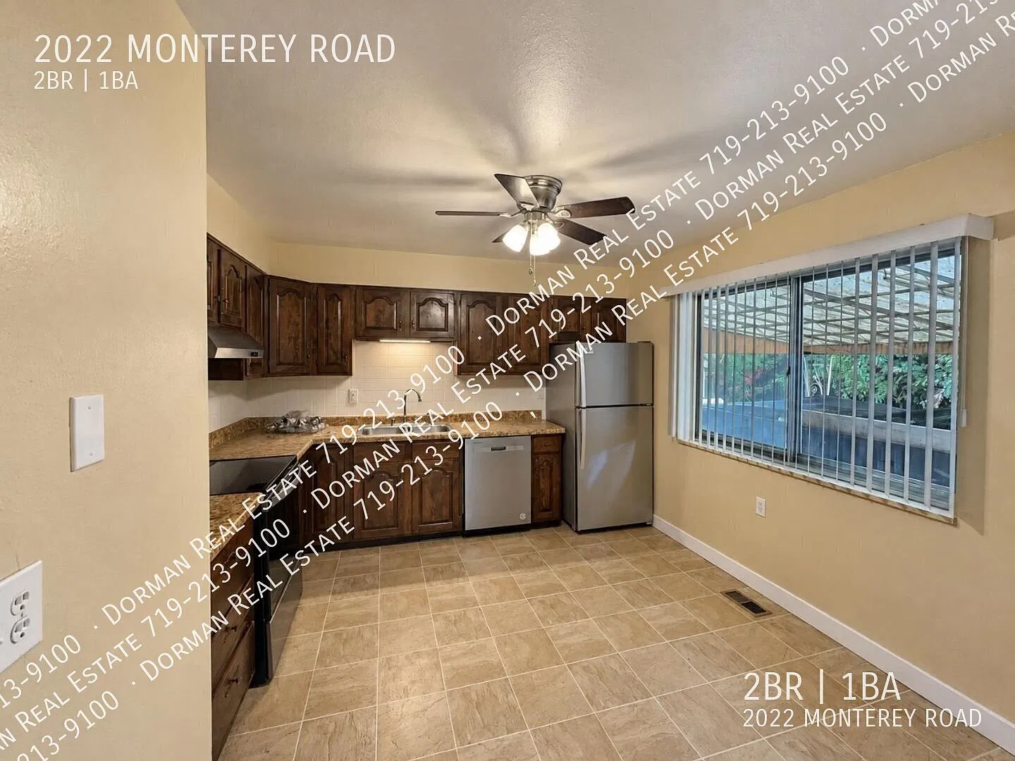 Updated 2 Bedroom Home With Large Fenced Yard — Photo 4