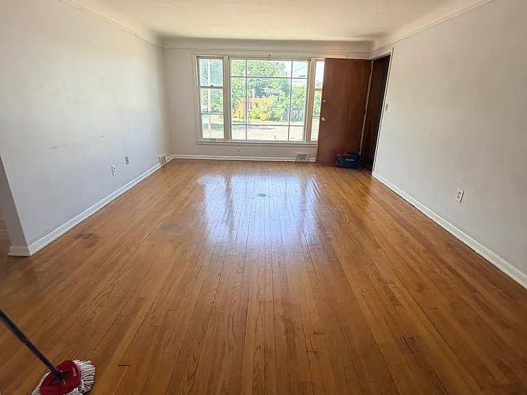 2307 Noble Rd #2 — Photo 18