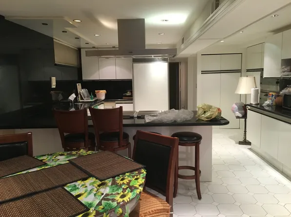 3628 Crescent St, Astoria, NY 11106