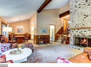 9383 Nesbitt Rd, Bloomington, MN 55437