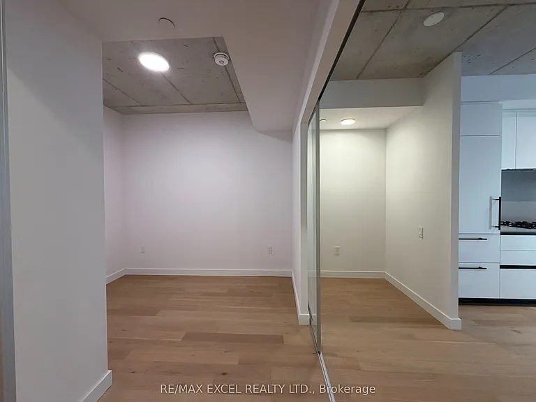 1720 Bayview Ave #218 — Photo 8