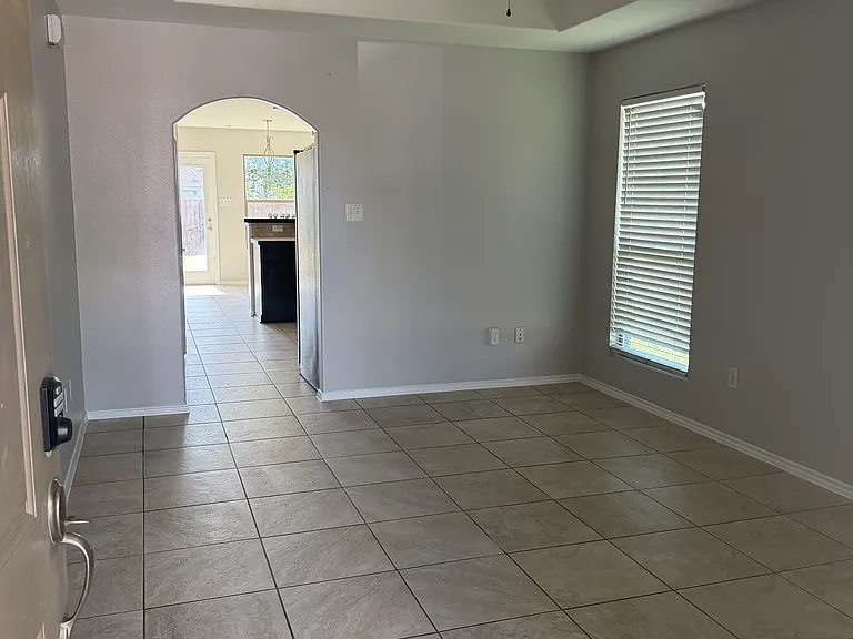 4422 Wild Flower Ave — Photo 3