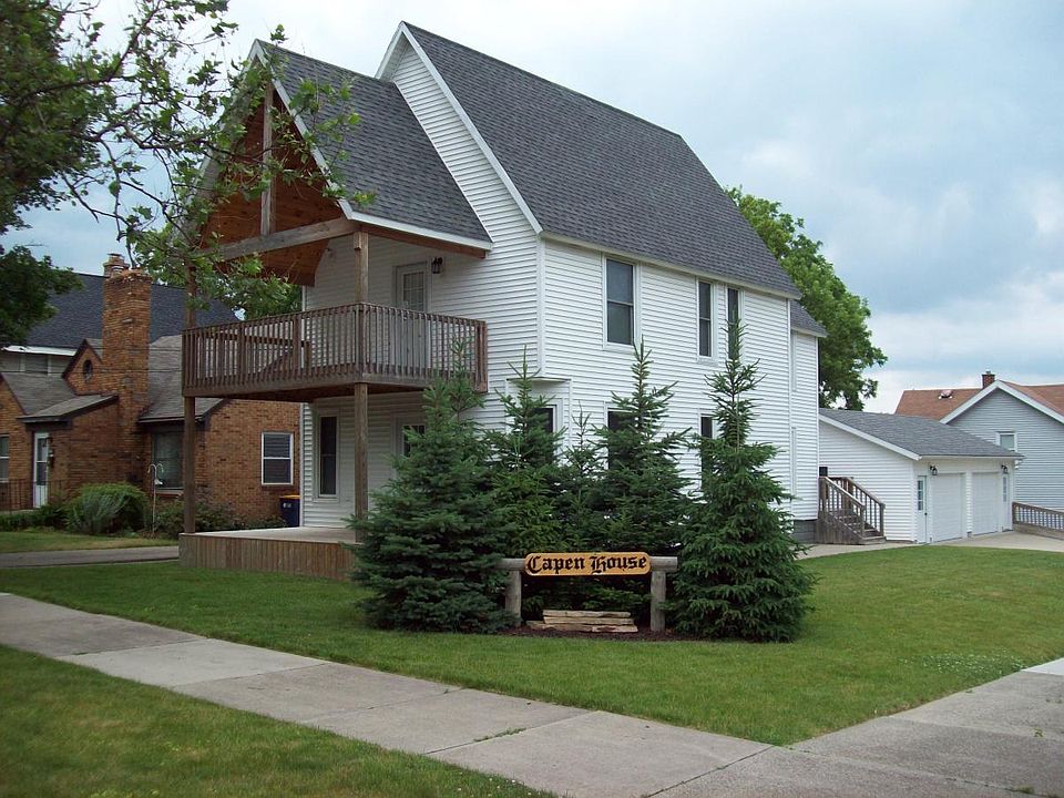 1st image of 855 Capen St NE APT 2