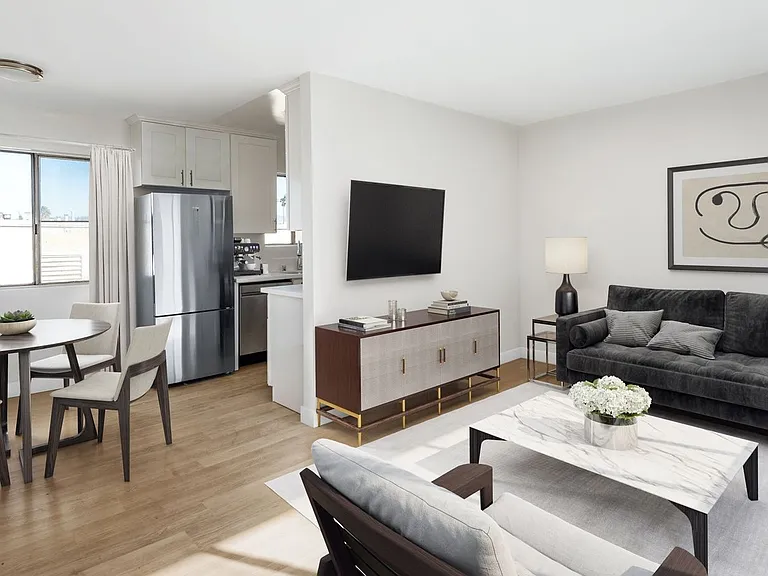1823 S. St Andrews Pl — Photo 11