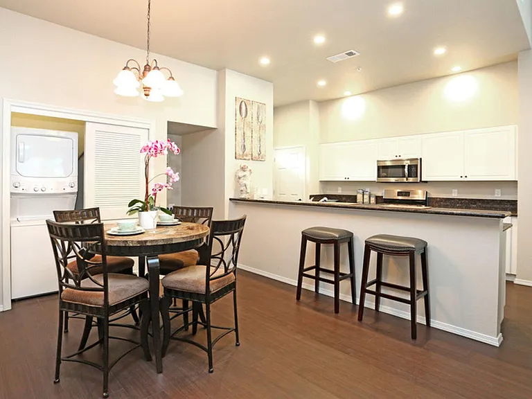 2627 Ashlan Ave — Photo 8