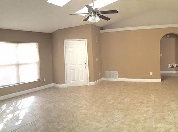4th image of 2305 Santa Lucia St