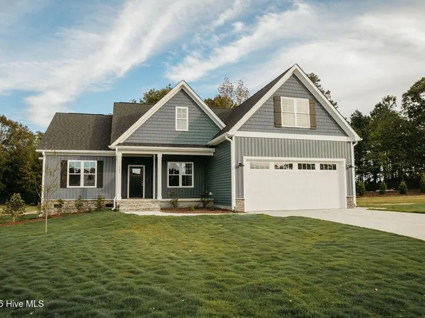 100 Lucky Lane, Pikeville, NC 27863