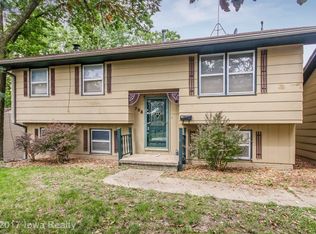 708 S 3rd St, Winterset, IA 50273