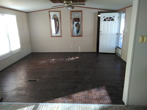 2nd image of 11717 N Illinois Ave