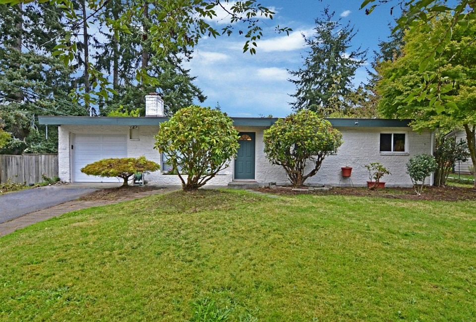 1st image of 5229 189th St SW