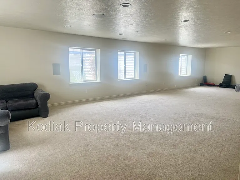11114 S Aspen Gate Ct — Photo 14