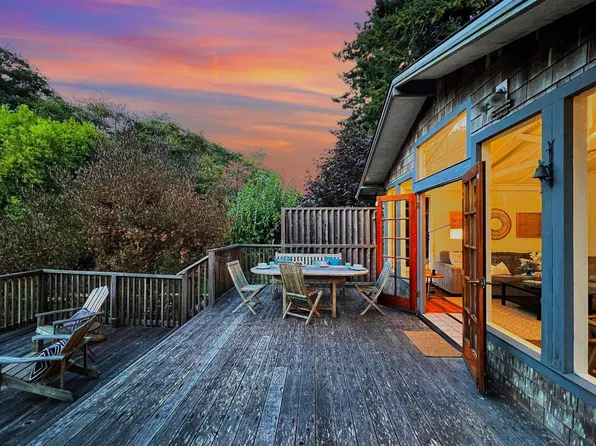 25898 Freezeout Road, Duncans Mills, CA 95430